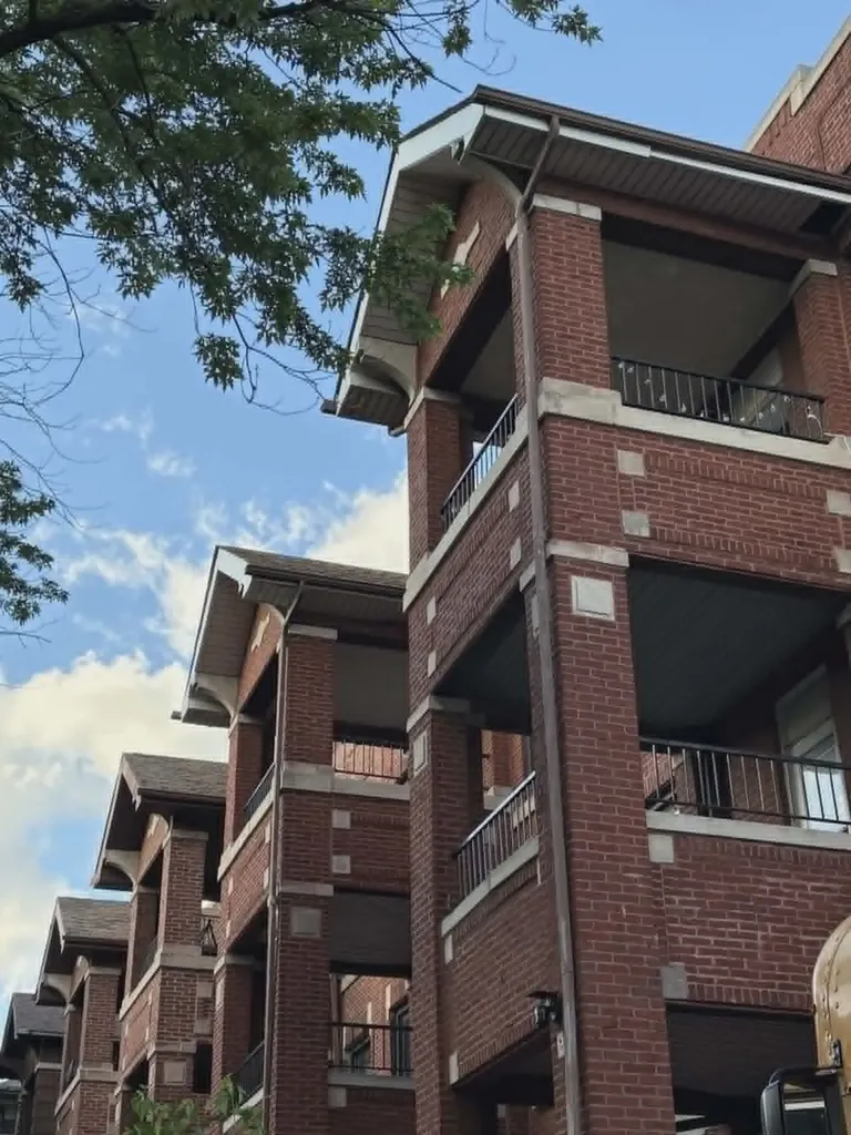 5849 South Michigan Avenue Chicago IL 60637