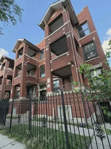 5849 South Michigan Avenue Chicago IL 60637