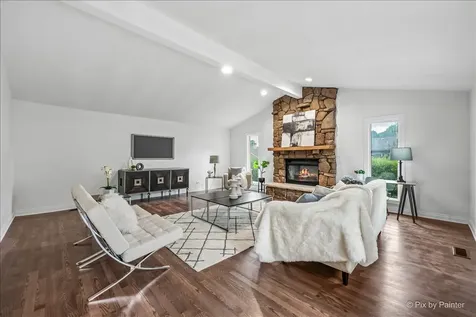 1059 Hickory Lane Elk Grove Village IL 60007