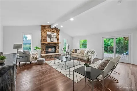 1059 Hickory Lane Elk Grove Village IL 60007