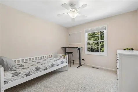 441 Appley Avenue Libertyville IL 60048