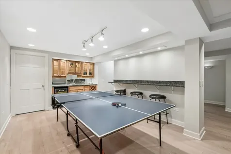 441 Appley Avenue Libertyville IL 60048
