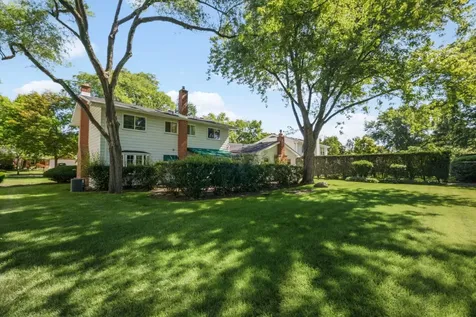 2769 Shannon Road Northbrook IL 60062