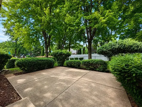 209 Briarheath Lane Naperville IL 60565