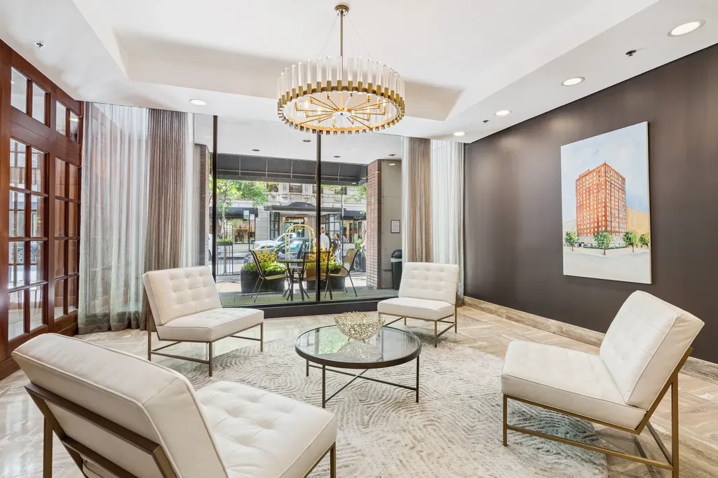 40 East Delaware Place Chicago IL 60611