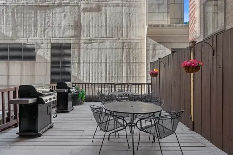 40 East Delaware Place Chicago IL 60611