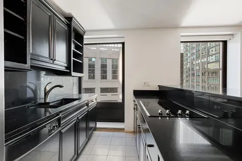 40 East Delaware Place Chicago IL 60611