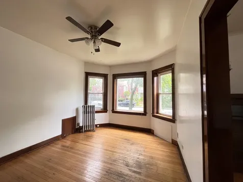 4202 West Cullom Avenue Chicago IL 60641