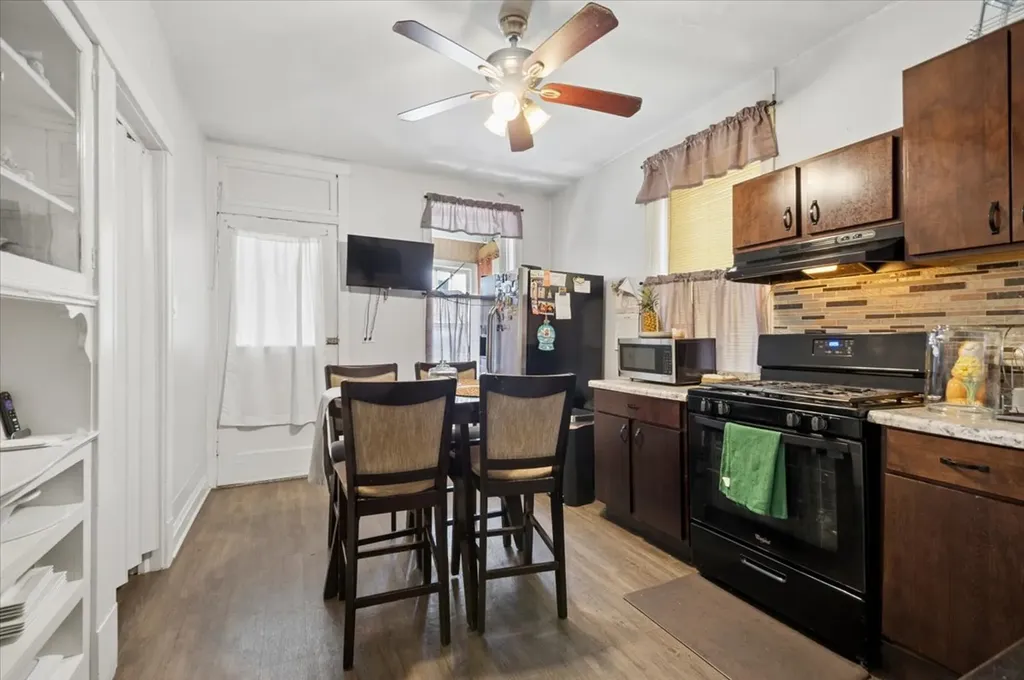 4435 South Campbell Avenue Chicago IL 60632