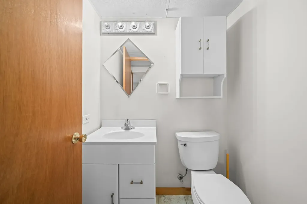 7419 West Howard Street Chicago IL 60631