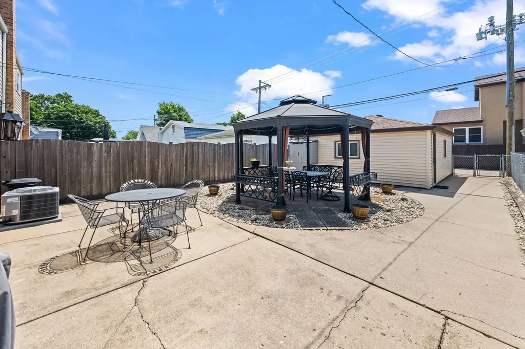 7419 West Howard Street Chicago IL 60631