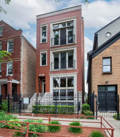 851 North Wolcott Avenue Chicago IL 60622