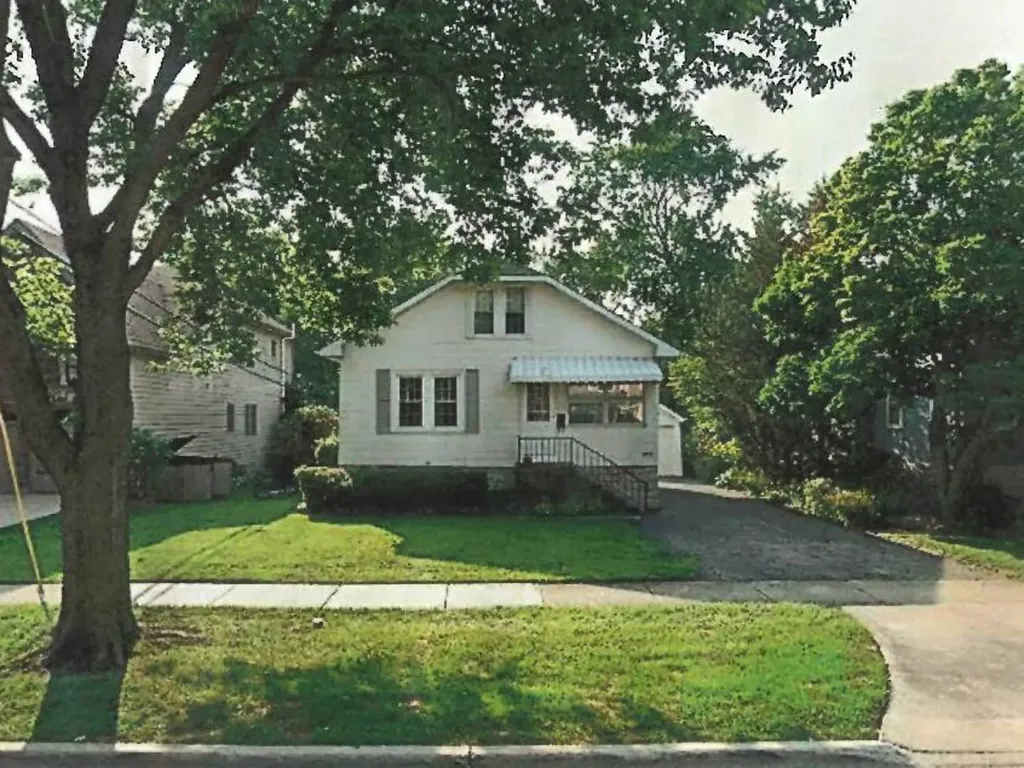 4632 Washington Street Downers Grove IL 60515