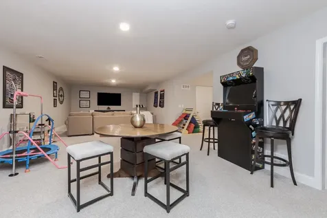 1117 Willow Creek Drive Bloomington IL 61705