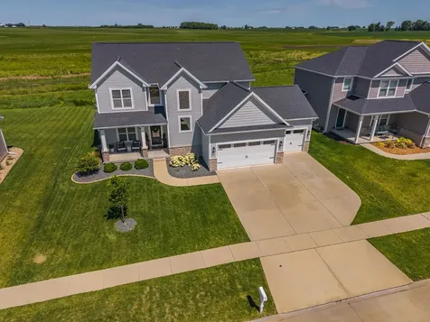 1117 Willow Creek Drive Bloomington IL 61705