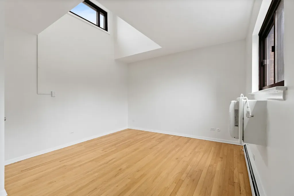 455 West Saint James Place Chicago IL 60614