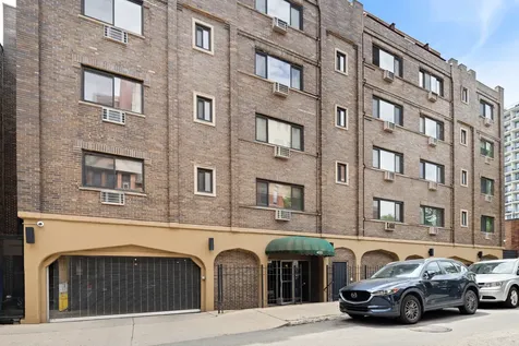 455 West Saint James Place Chicago IL 60614