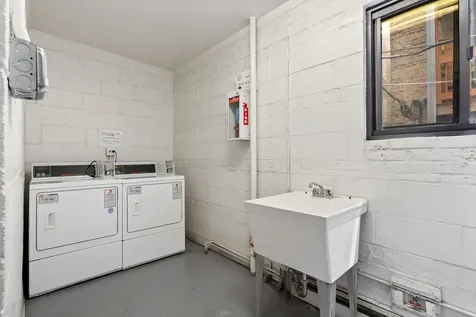 455 West Saint James Place Chicago IL 60614
