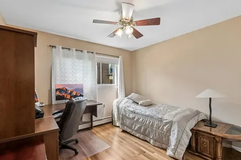 8924 Kenneth Drive Des Plaines IL 60016