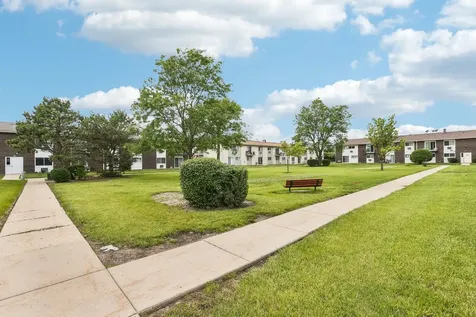 8924 Kenneth Drive Des Plaines IL 60016