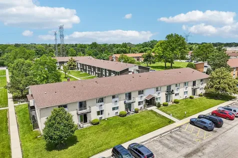 8924 Kenneth Drive Des Plaines IL 60016