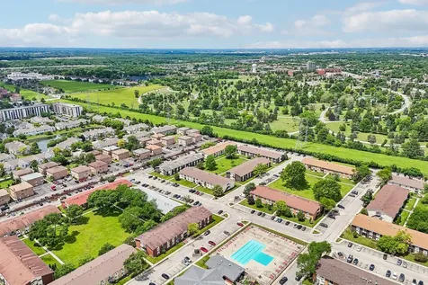 8924 Kenneth Drive Des Plaines IL 60016