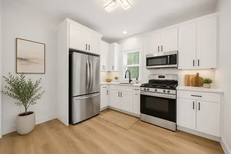 2724 North Mobile Avenue Chicago IL 60639