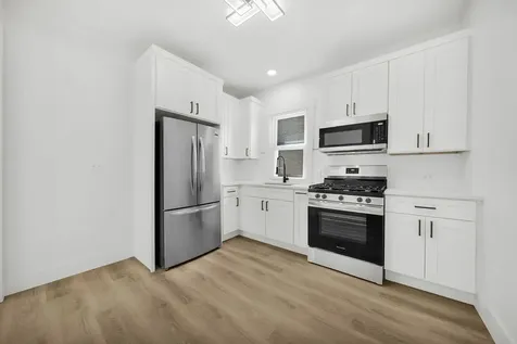 2724 North Mobile Avenue Chicago IL 60639