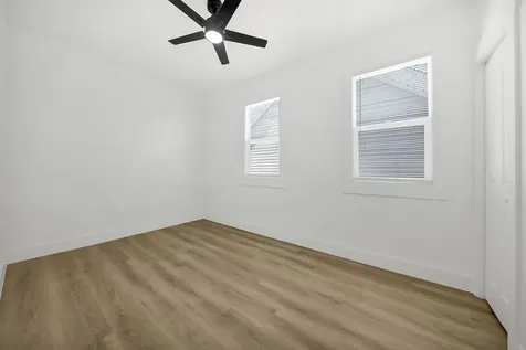 2724 North Mobile Avenue Chicago IL 60639