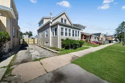 2724 North Mobile Avenue Chicago IL 60639