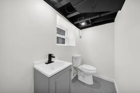 2724 North Mobile Avenue Chicago IL 60639