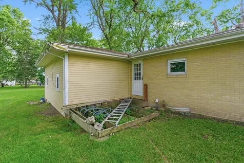 201 North Vermillion Street Troy Grove IL 61372