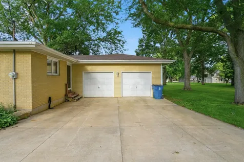 201 North Vermillion Street Troy Grove IL 61372