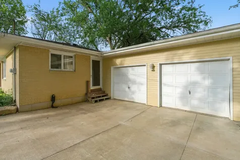 201 North Vermillion Street Troy Grove IL 61372