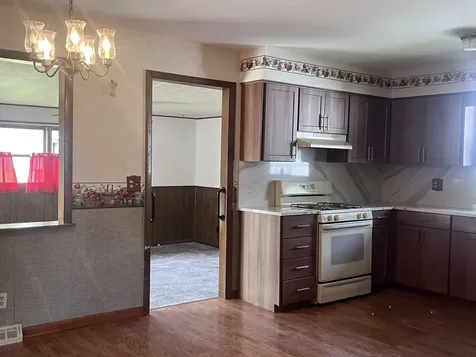 1221 Comet Drive Aurora IL 60505