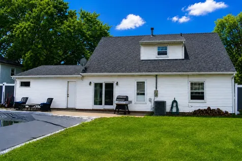 2218 12TH Avenue Sterling IL 61081