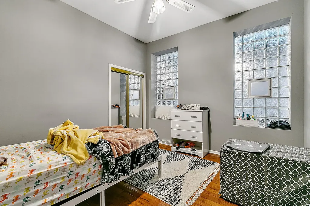 1609-11 North Wood Street Chicago IL 60622