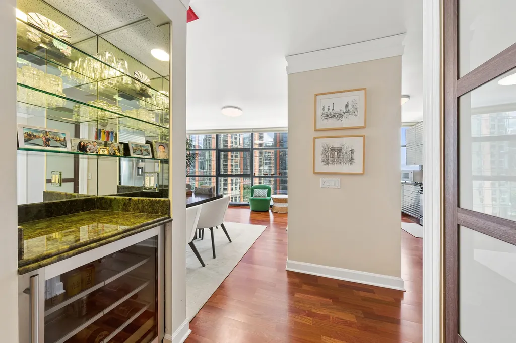 201 North Westshore Drive Chicago IL 60601