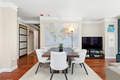 201 North Westshore Drive Chicago IL 60601