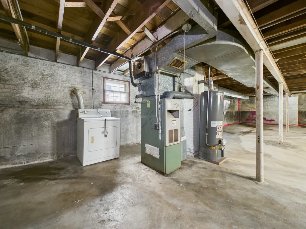 5208 South Long Avenue Chicago IL 60638