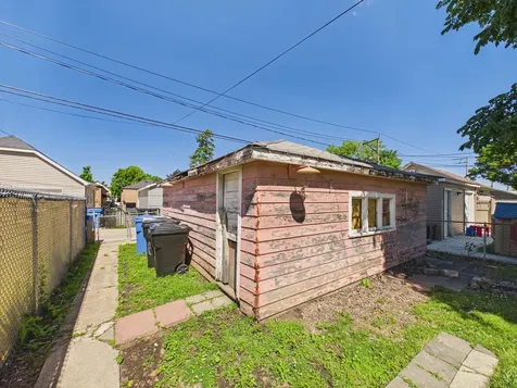 5208 South Long Avenue Chicago IL 60638