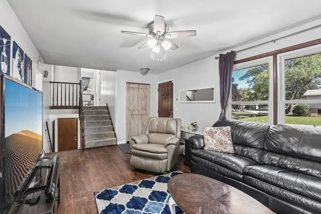 523 Maplewood Drive Antioch IL 60002