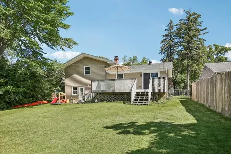 523 Maplewood Drive Antioch IL 60002