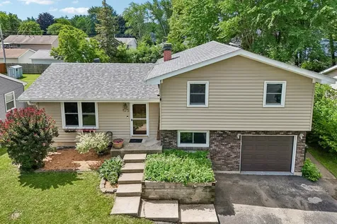 523 Maplewood Drive Antioch IL 60002