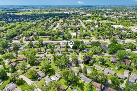 523 Maplewood Drive Antioch IL 60002