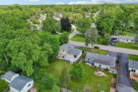 523 Maplewood Drive Antioch IL 60002
