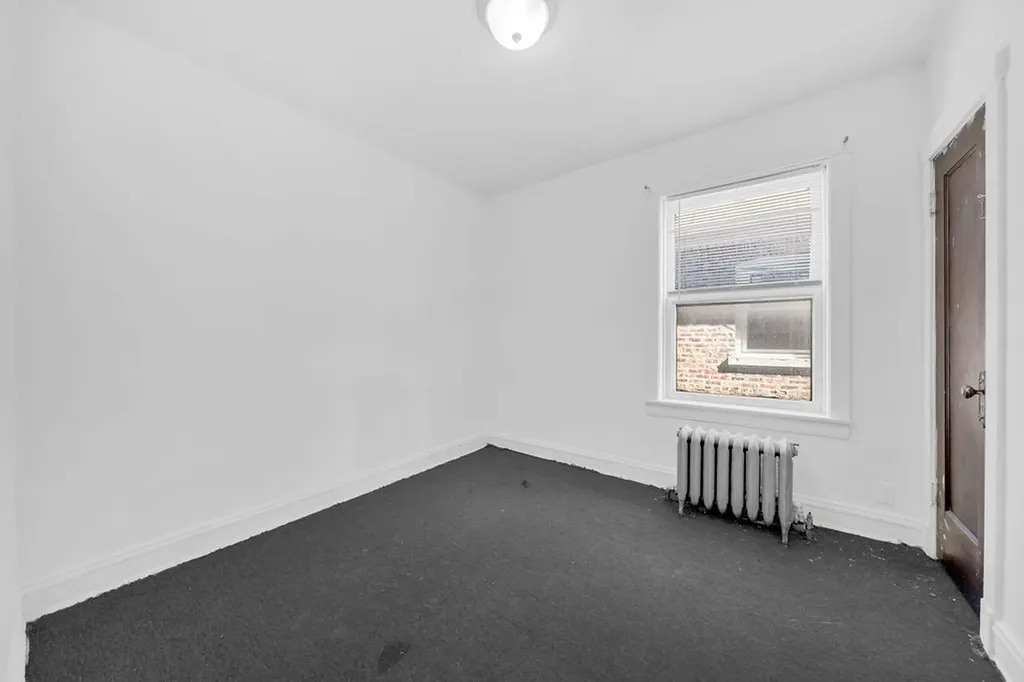 5759 South Campbell Avenue Chicago IL 60629