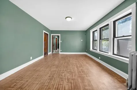 5759 South Campbell Avenue Chicago IL 60629