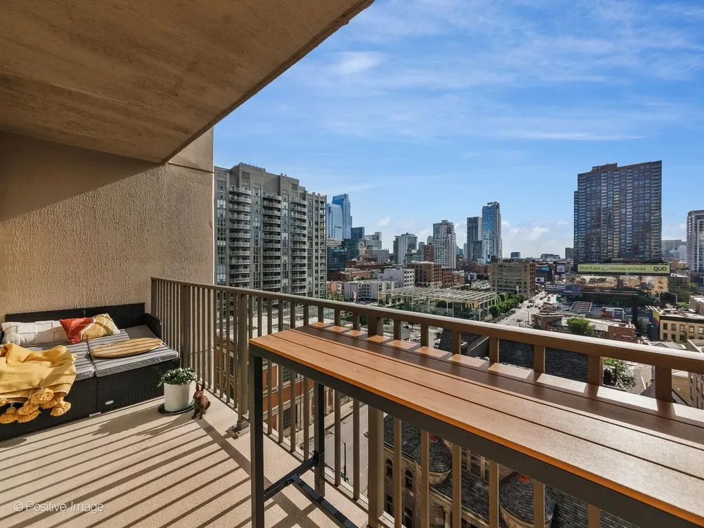 635 North Dearborn Street Chicago IL 60654
