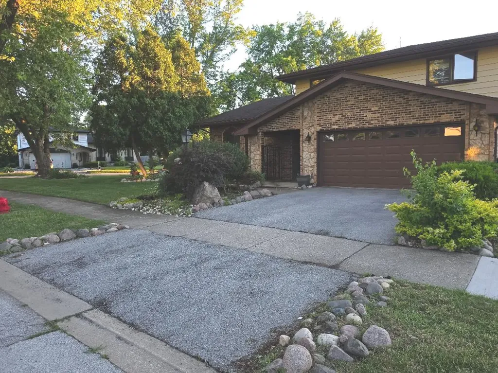 1018 East 193rd Place Glenwood IL 60425